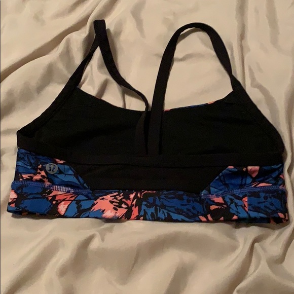 Lululemon bra - Picture 2 of 3